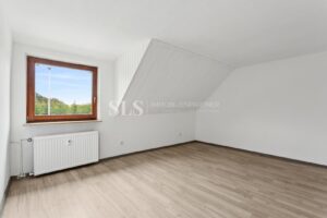 Schlafzimmer DG