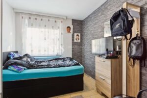 Schlafzimmer Wohnungsflur 1.OG rechts - Hausnummer 9