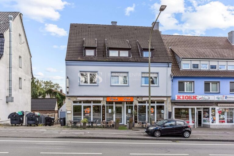 Straßenansicht