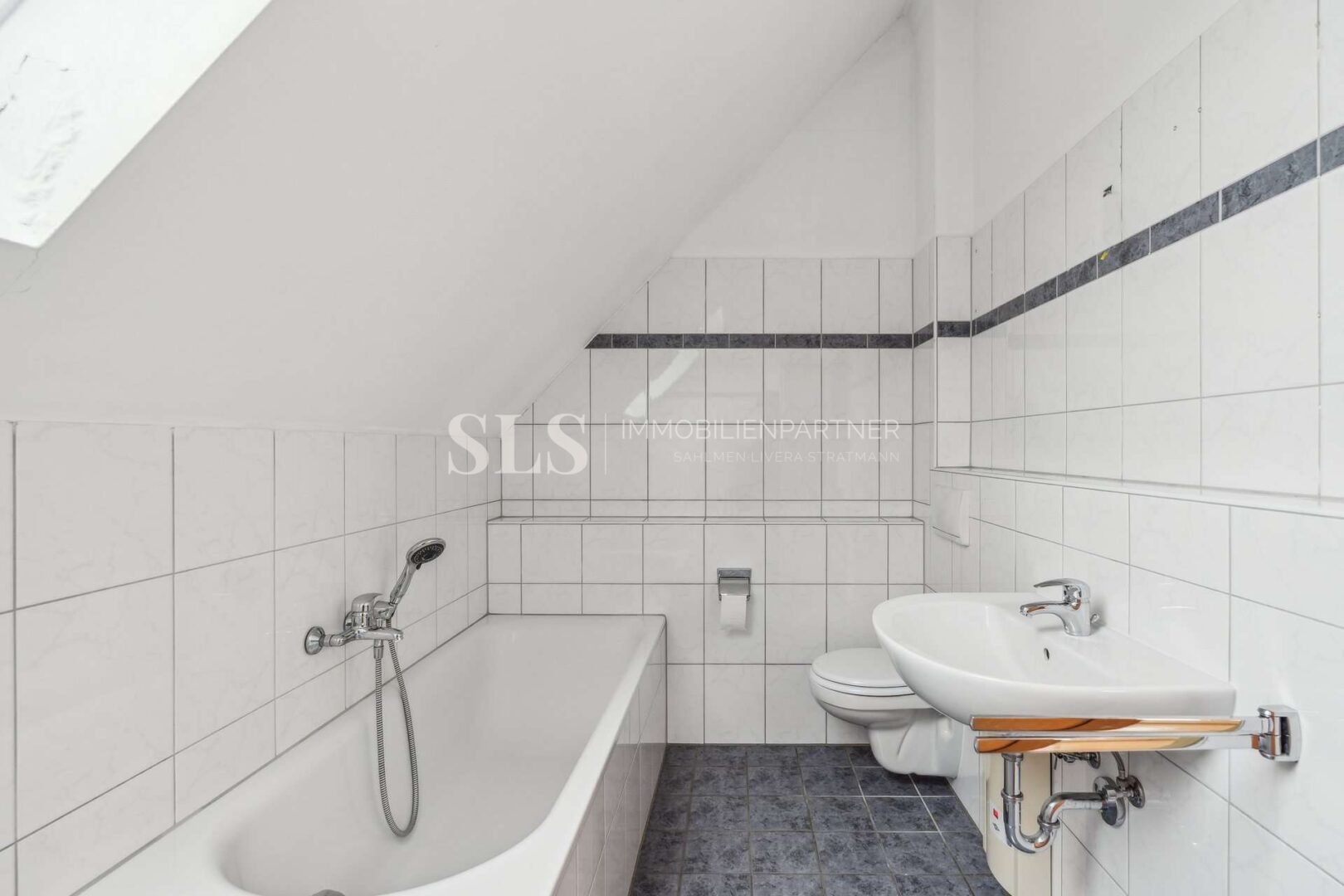 Badezimmer DG
