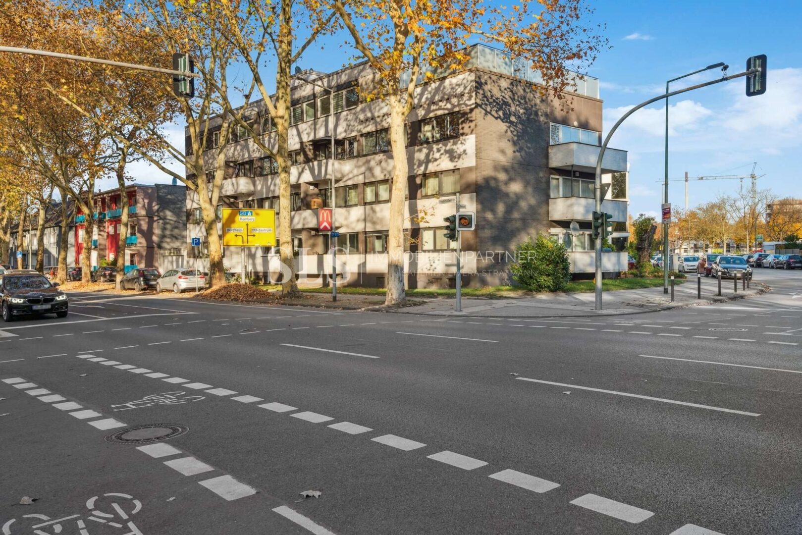 Außen Straßenseite