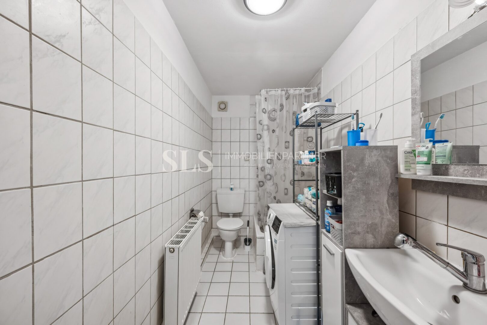 Nr. 6, EG links Badezimmer