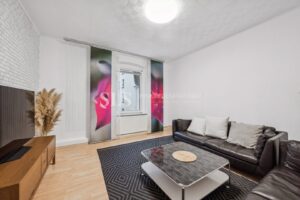 Nr. 6, 1. OG rechts Wohnzimmer