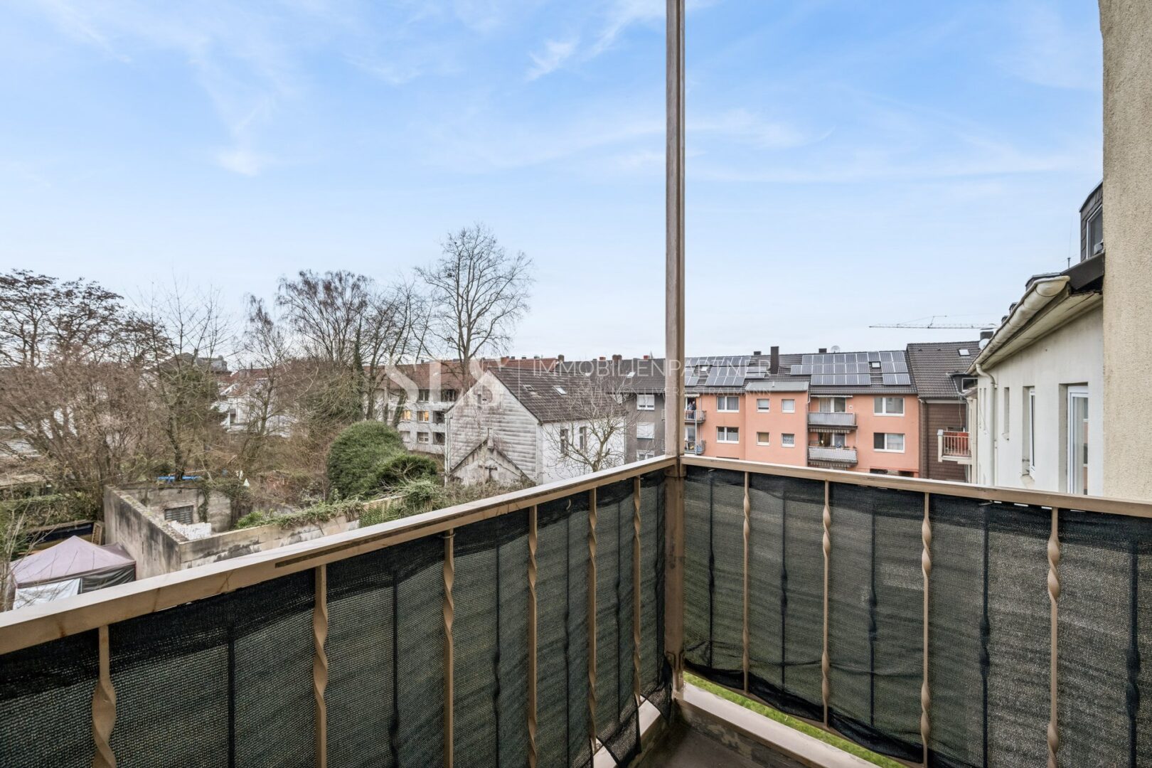 Nr. 6, 2. OG links Balkon