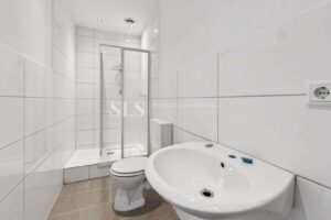 OG rechts - Badezimmer