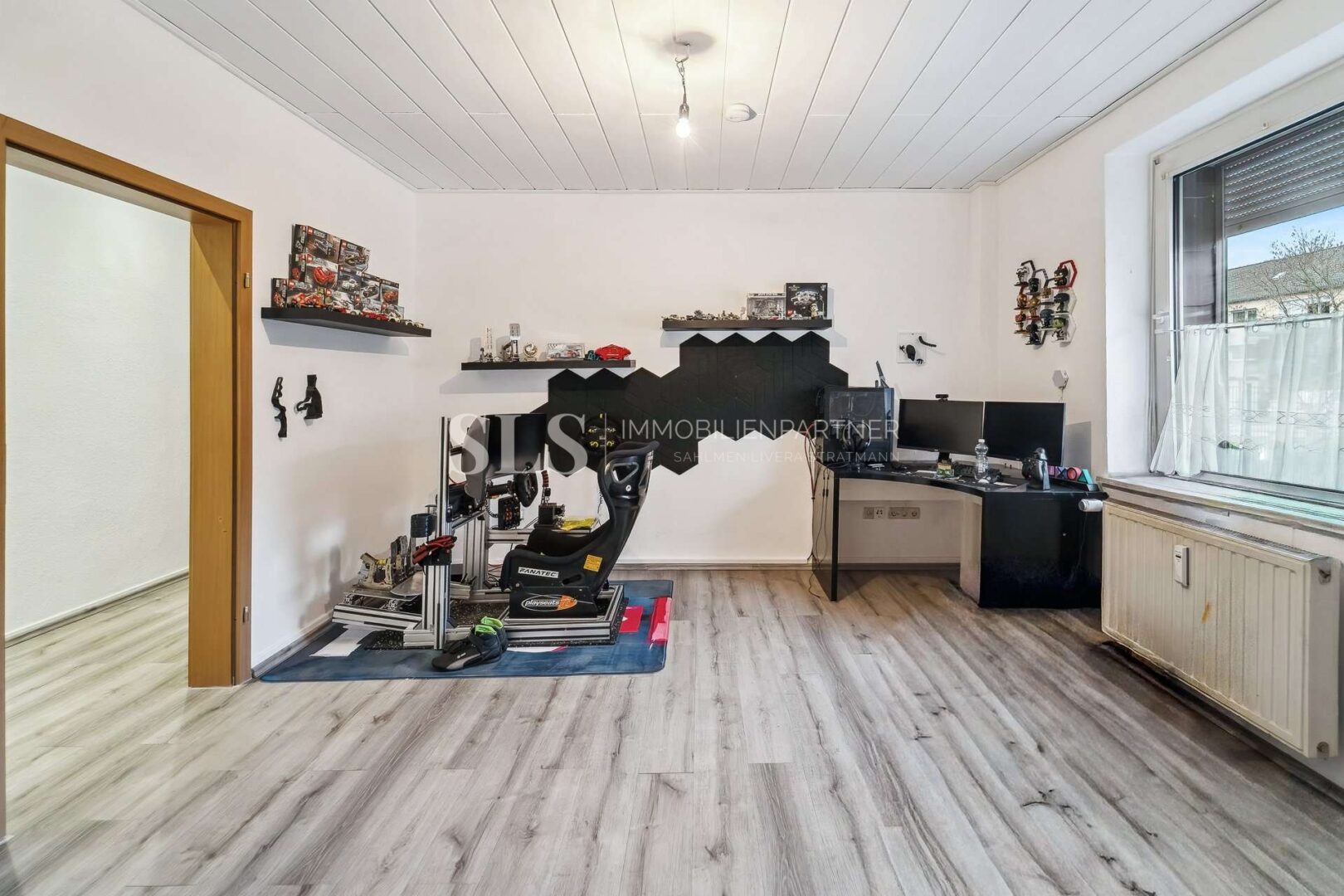 EG rechts - Arbeitszimmer