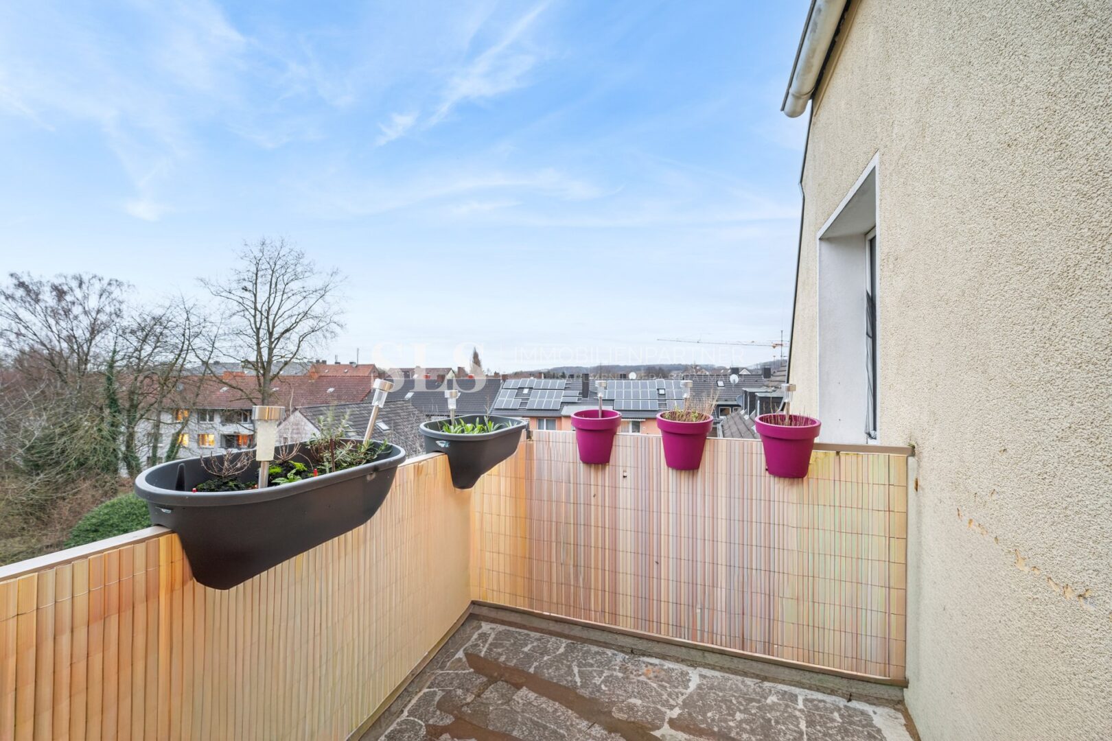 Nr. 6, DG links Balkon