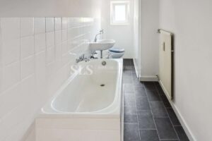 2. OG links Badezimmer (vor Vermietung)