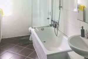 DG links Badezimmer (vor Vermietung)