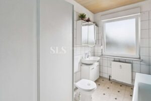 EG links und Anbau Badezimmer