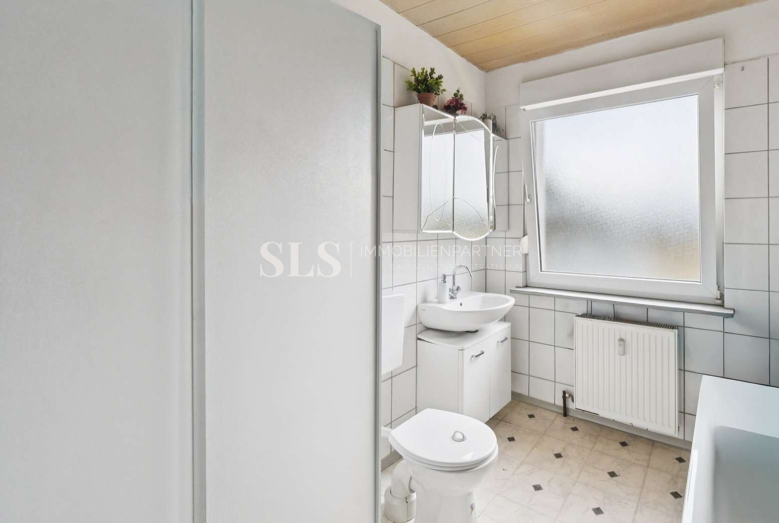 EG links und Anbau Badezimmer