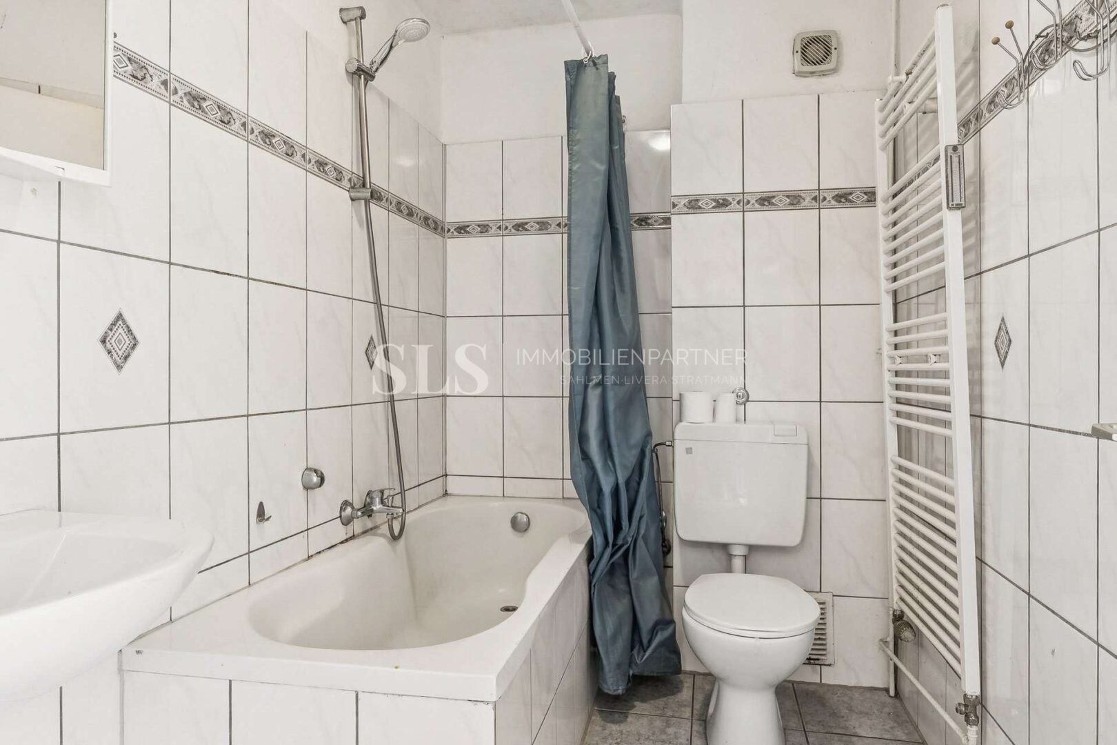 59 1. OG links - Badezimmer