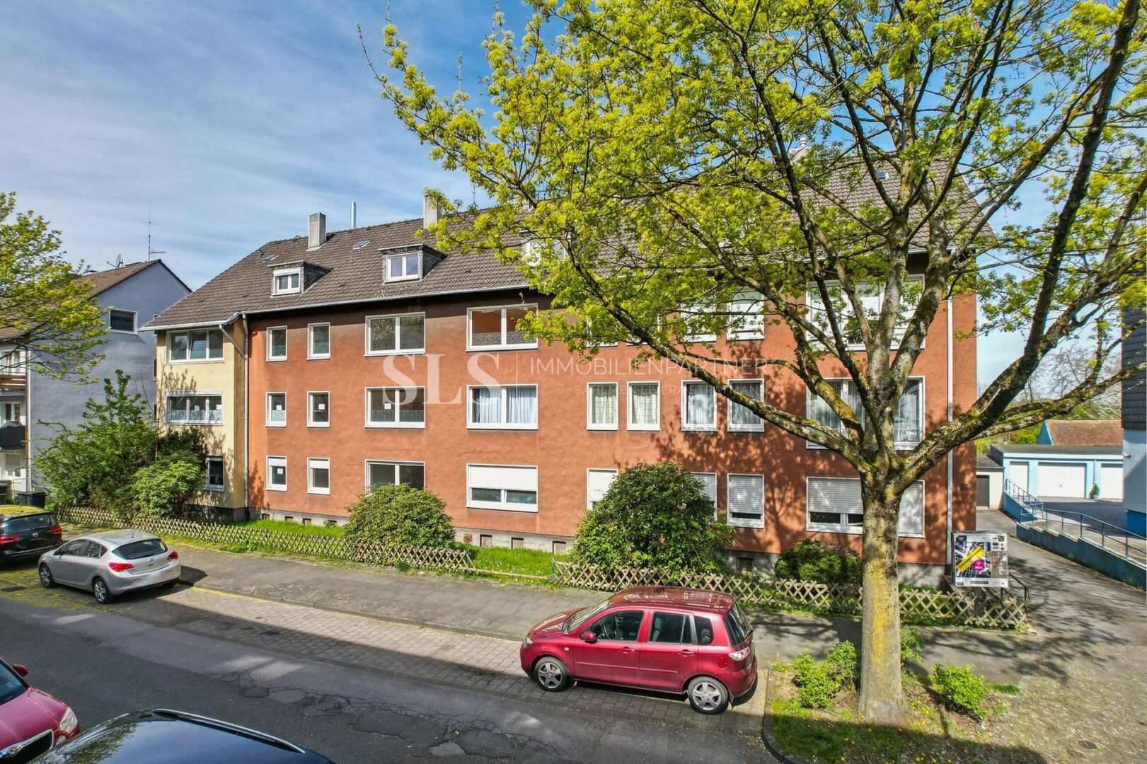 Straßenansicht
