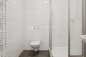 59 DG links - Badezimmer