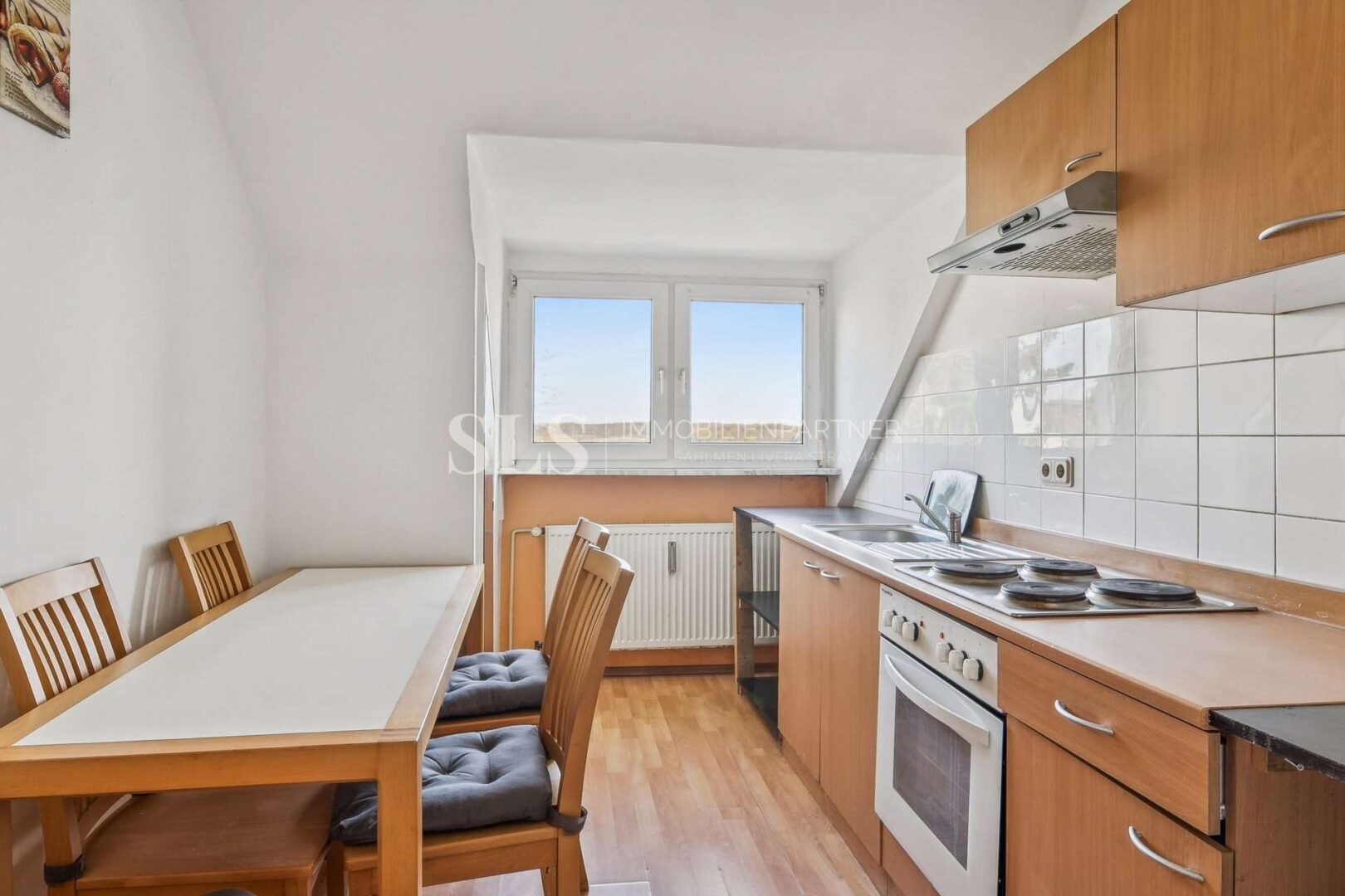 57 DG links - Küche