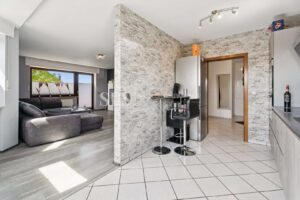Wohnzimmer und Küche
