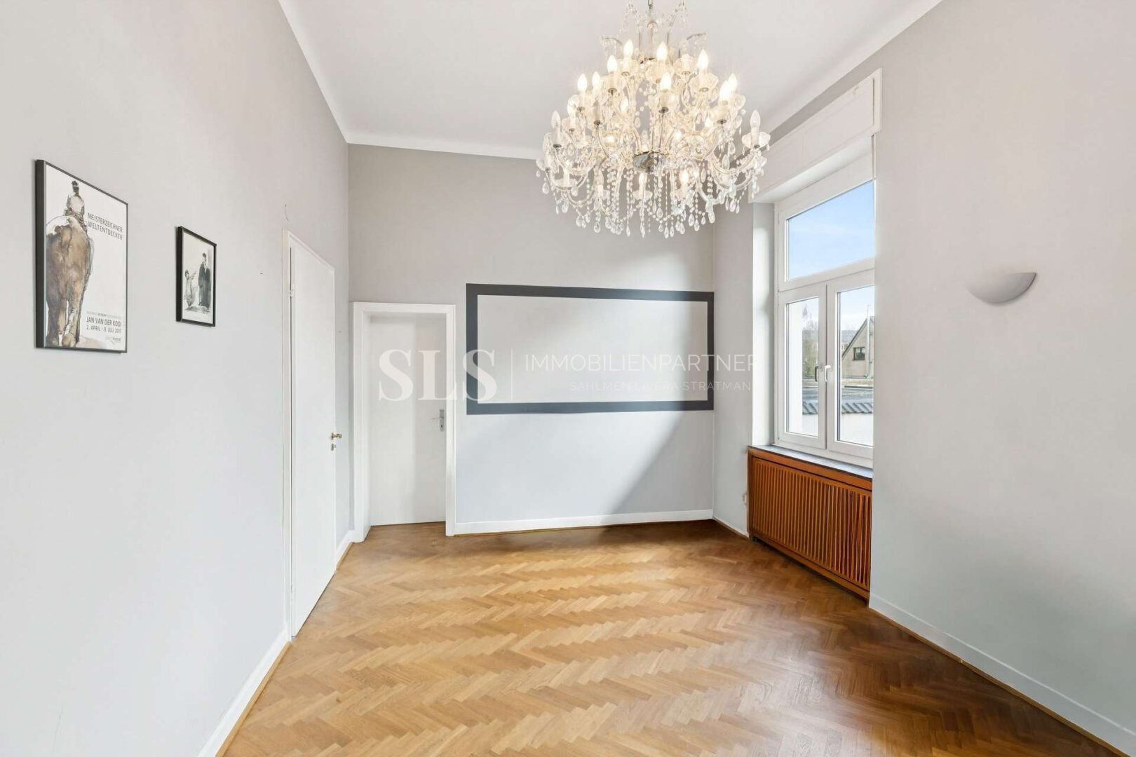 Büro EG