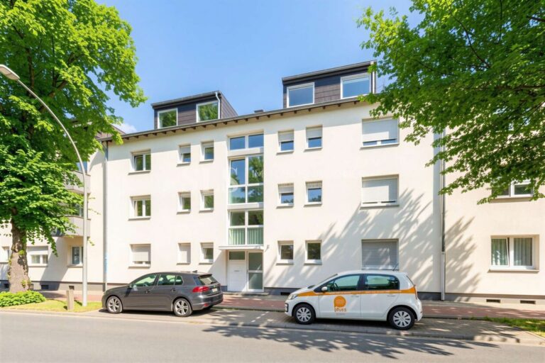 Straßenansicht
