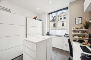 Arbeitszimmer