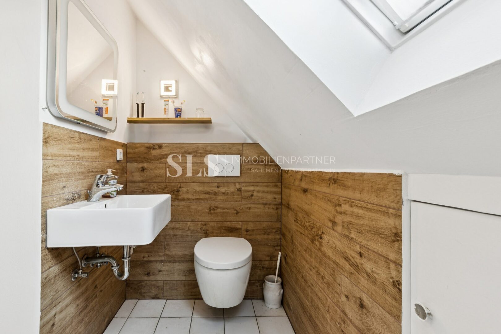Badezimmer DG