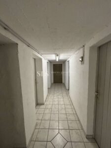 Keller
