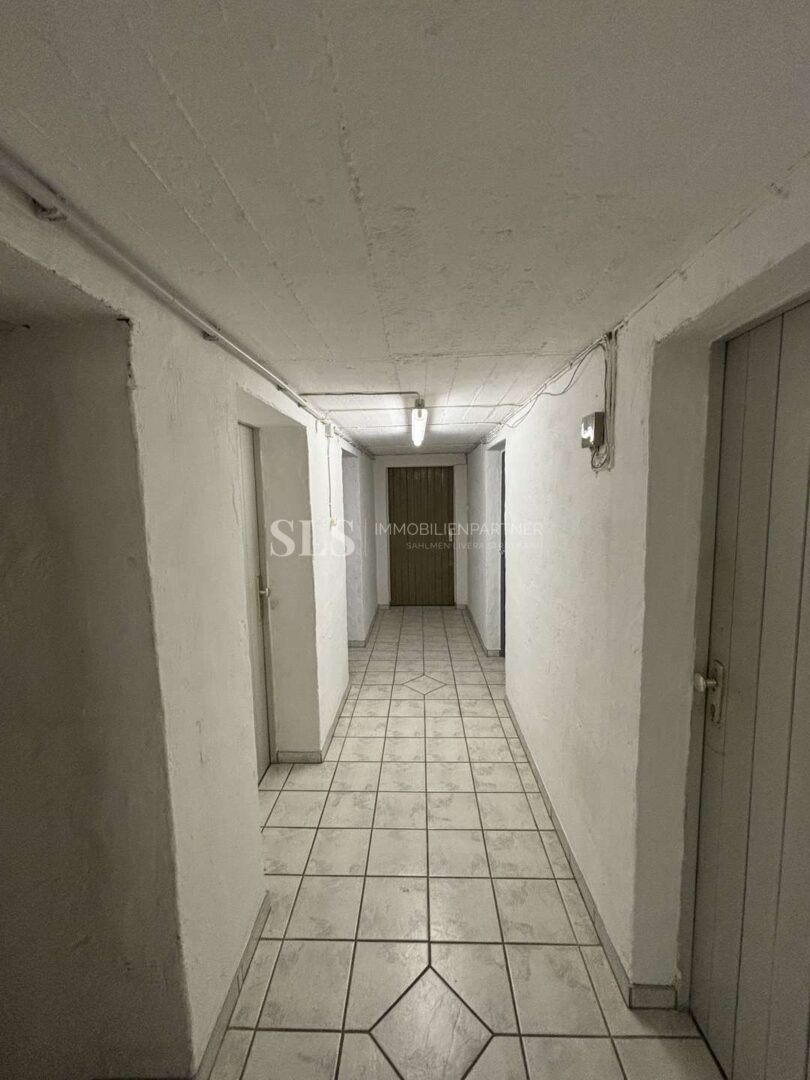 Keller