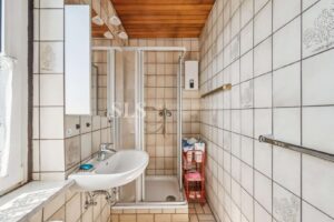 Badezimmer EG