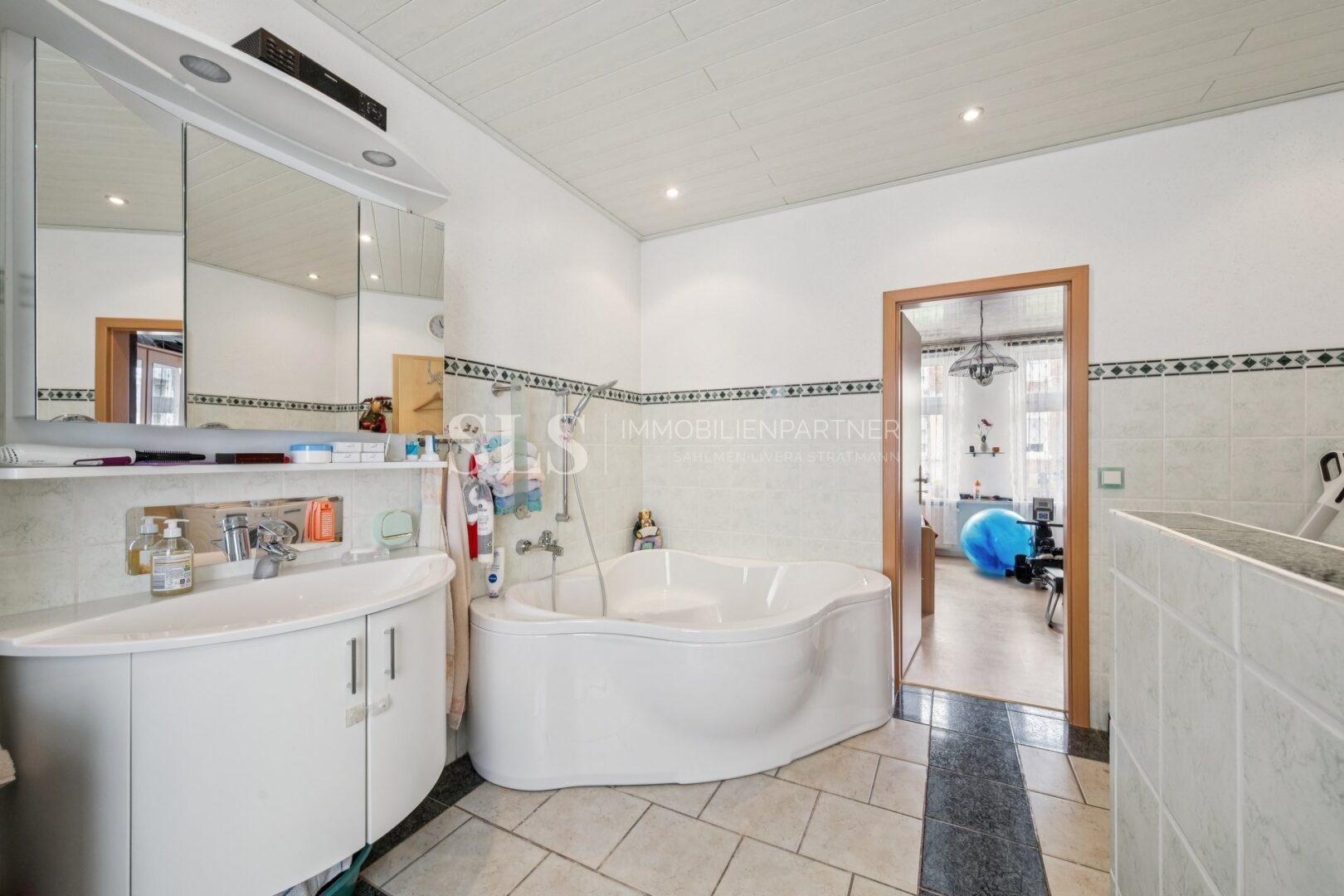 Badezimmer 1. OG