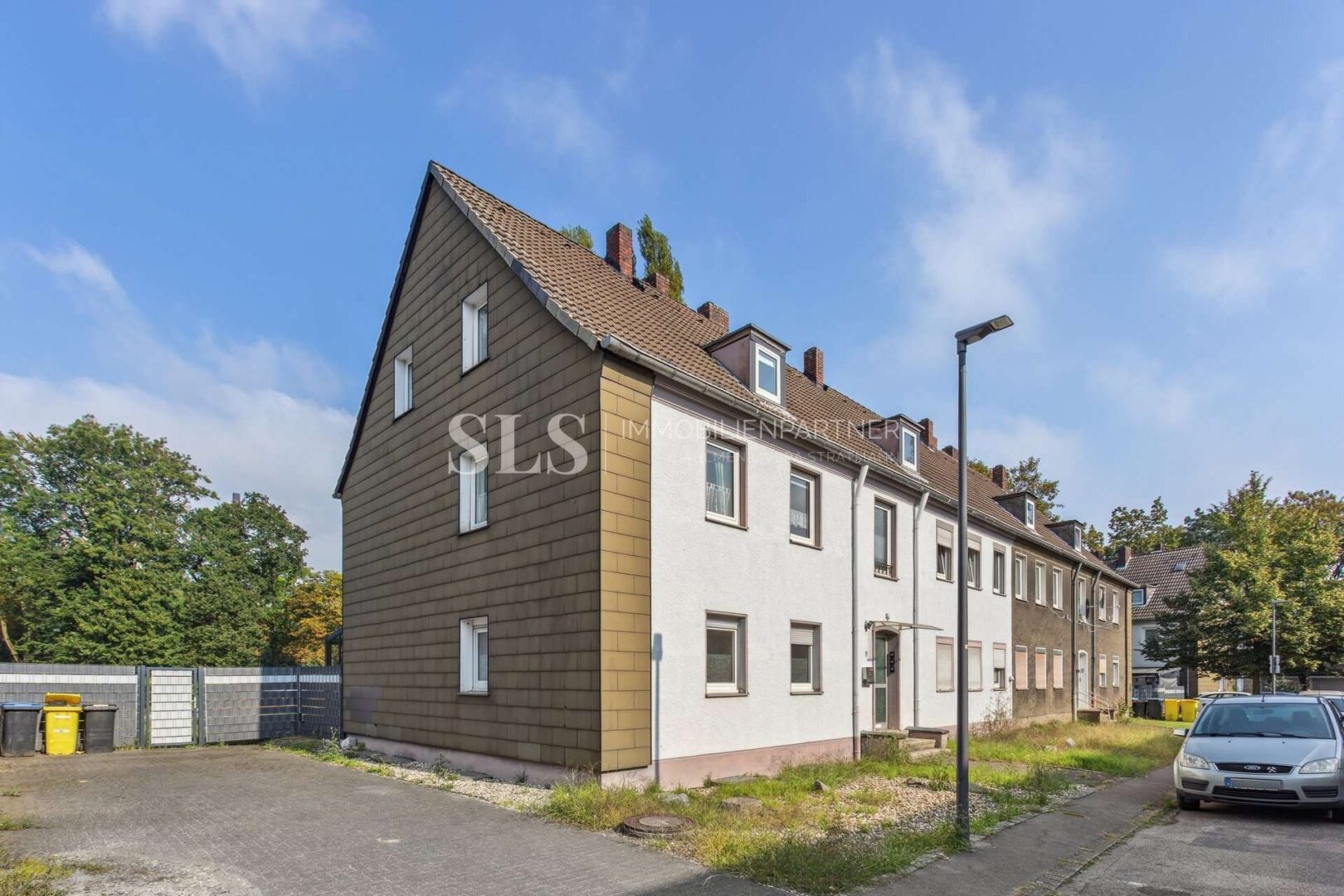 Straßenansicht