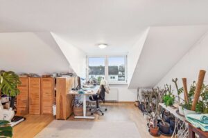 Wohnraum DG - b