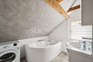 Badezimmer DG