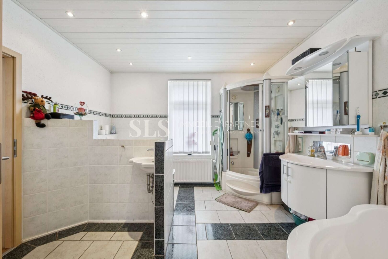 Badezimmer 1. OG
