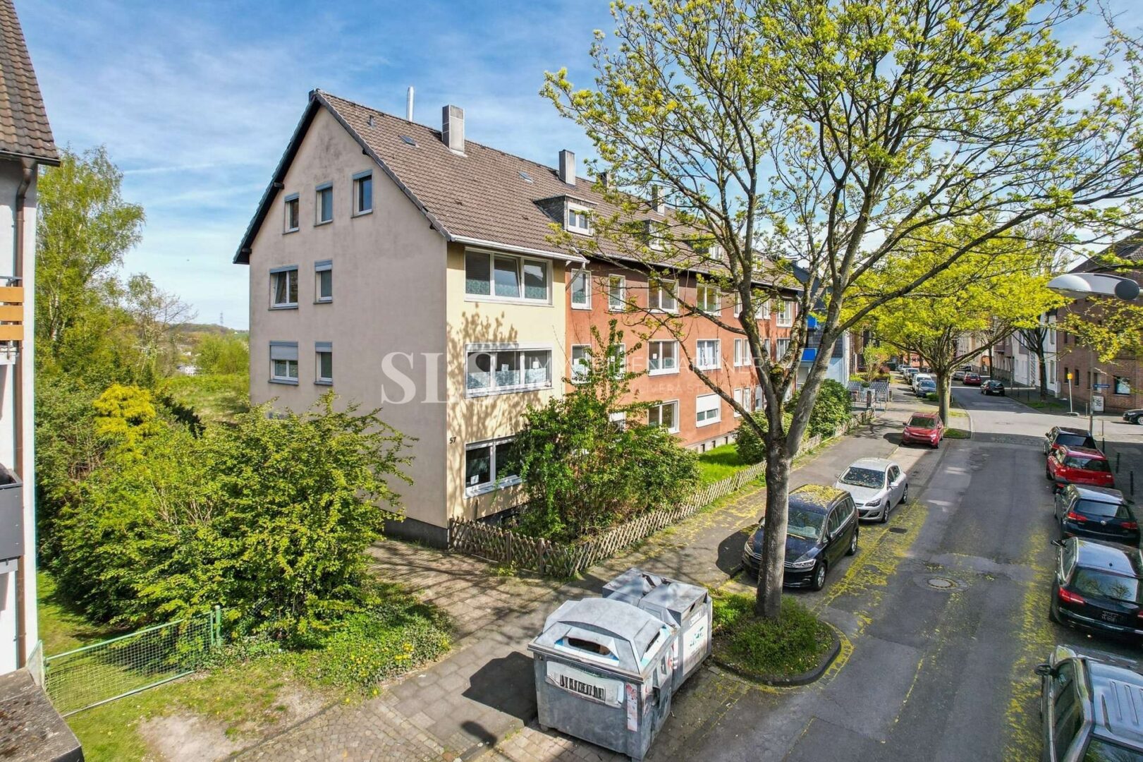 Straßenansicht