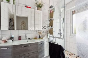 Badezimmer EG