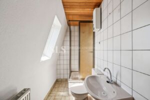 Badezimmer 2. OG