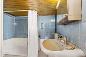 Badezimmer EG