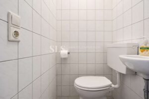 DG links Gäste-WC