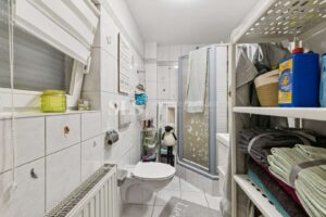 Badezimmer EG
