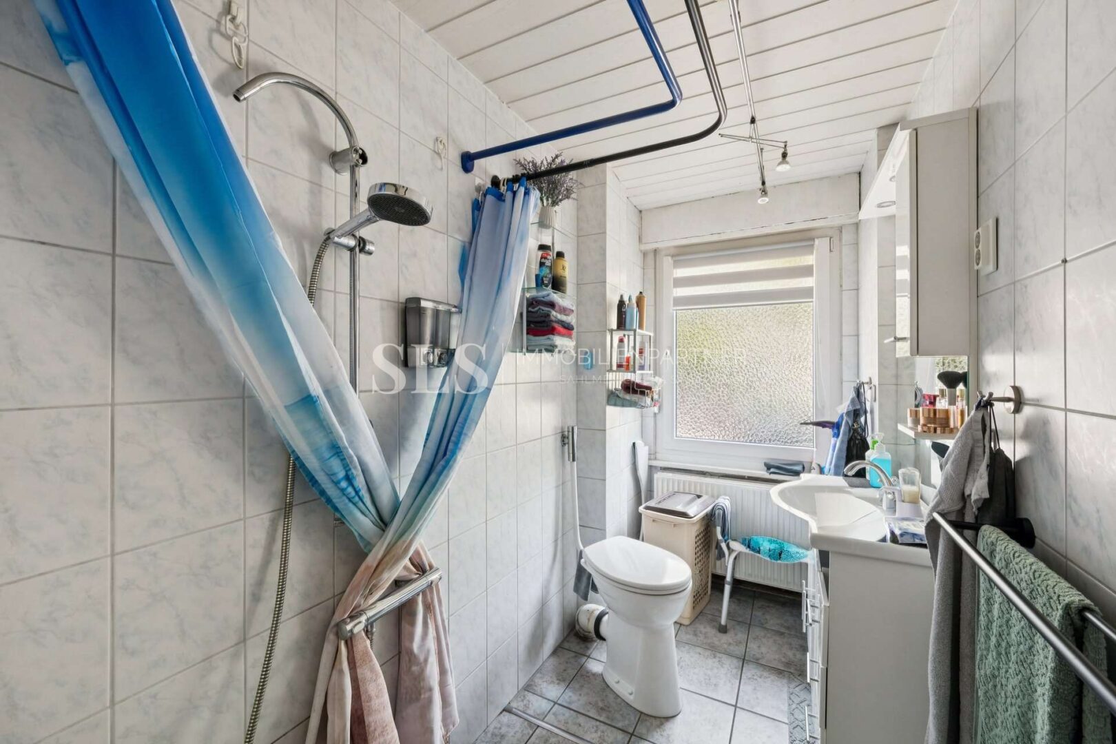 Badezimmer EG