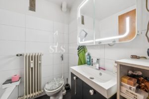 Badezimmer 1.OG links