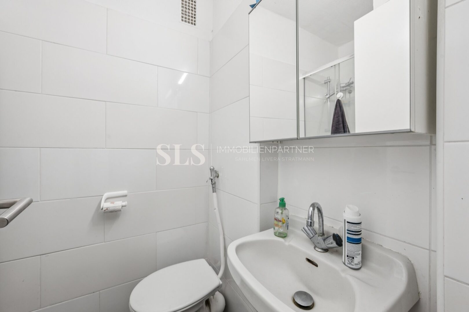 Badezimmer 1. OG mitte
