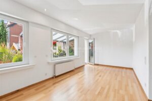 Wohnzimmer EG - (KI generiert)
