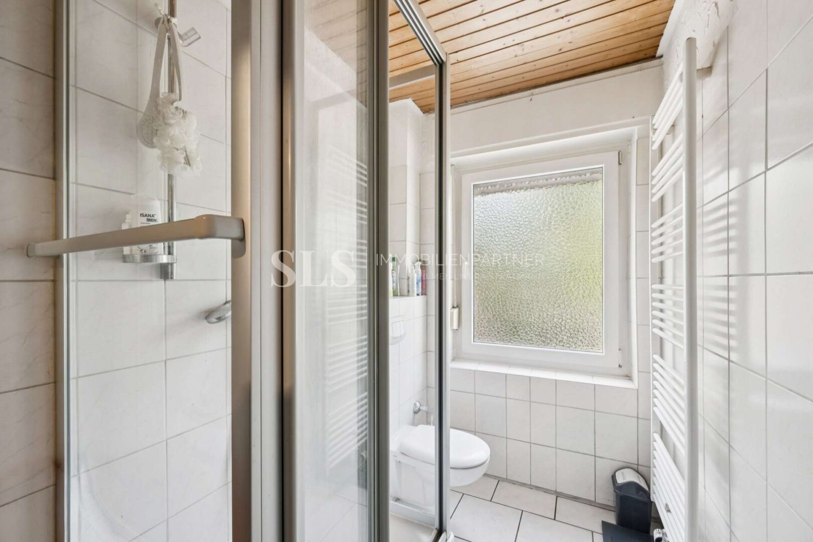 Badezimmer 1. OG links