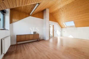 Schlafzimmer DG