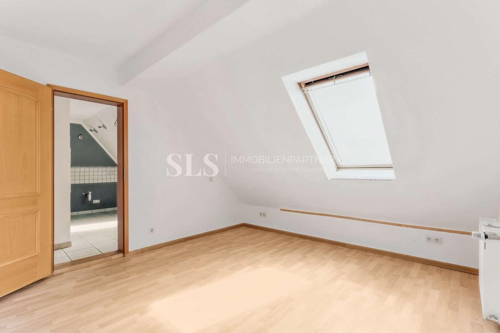 Schlafzimmer DG