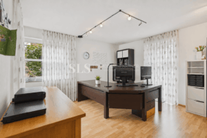 Arbeitszimmer