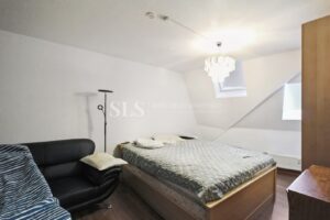 DG links Schlafzimmer