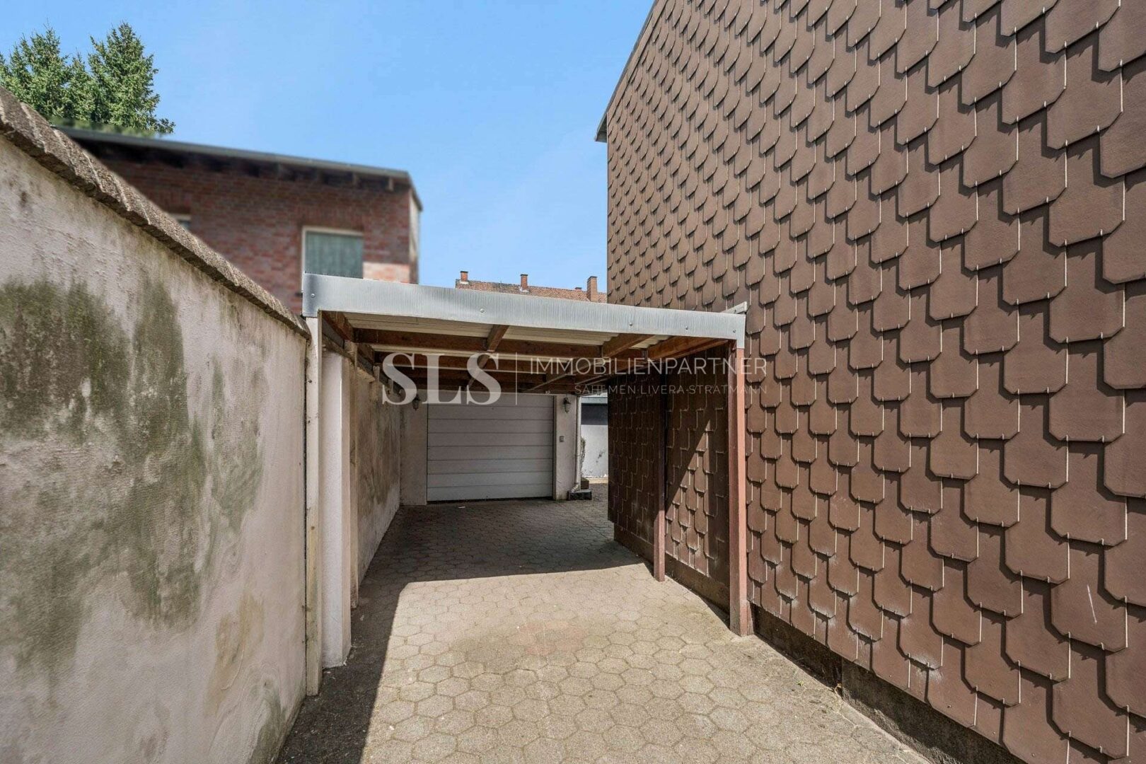 Carport