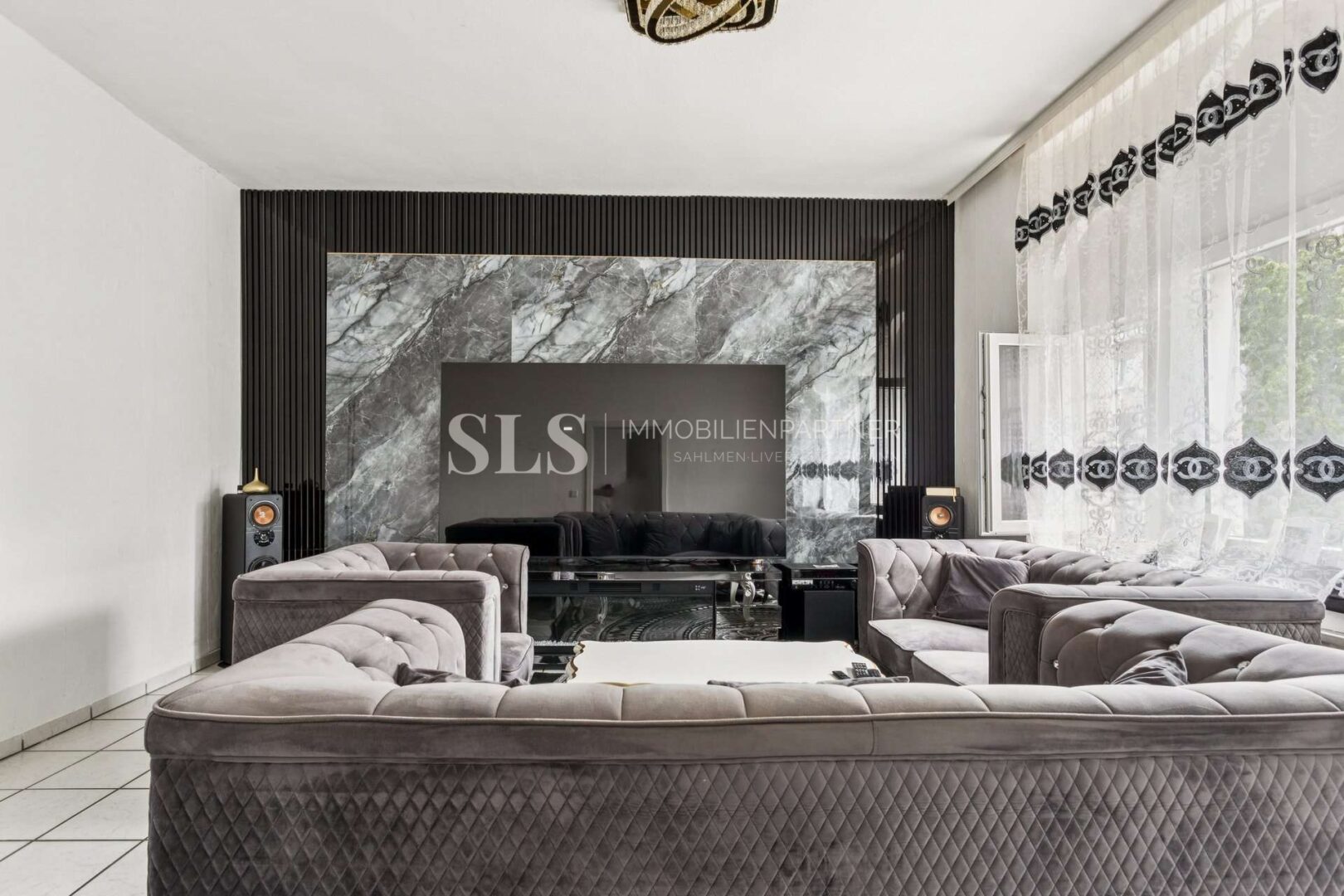 Wohnzimmer WE1