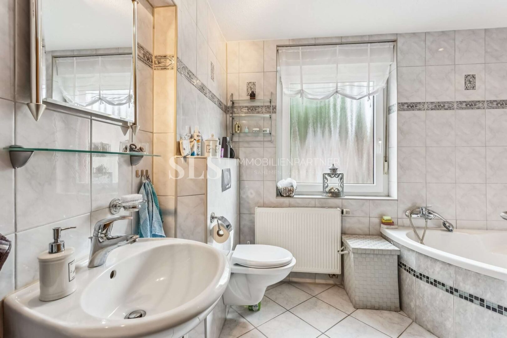 Badezimmer 1.OG